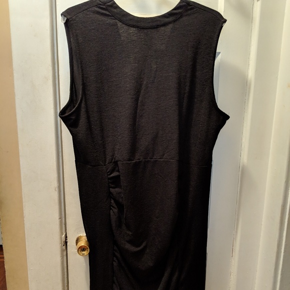 Black dress - Picture 4 of 6